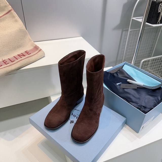 High-quality factory! Top-quality Prada 25Ss Autumn/Winter new arrival straight-