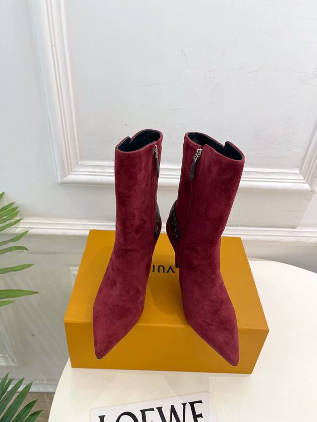 Louis Vuitton 25 2025 Autumn/Winter New Arrival Top Version Boutique Main Featur