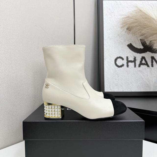 2025 Chanel Ankle Boots, a must-have item for this fall/winter season!! Chanel's