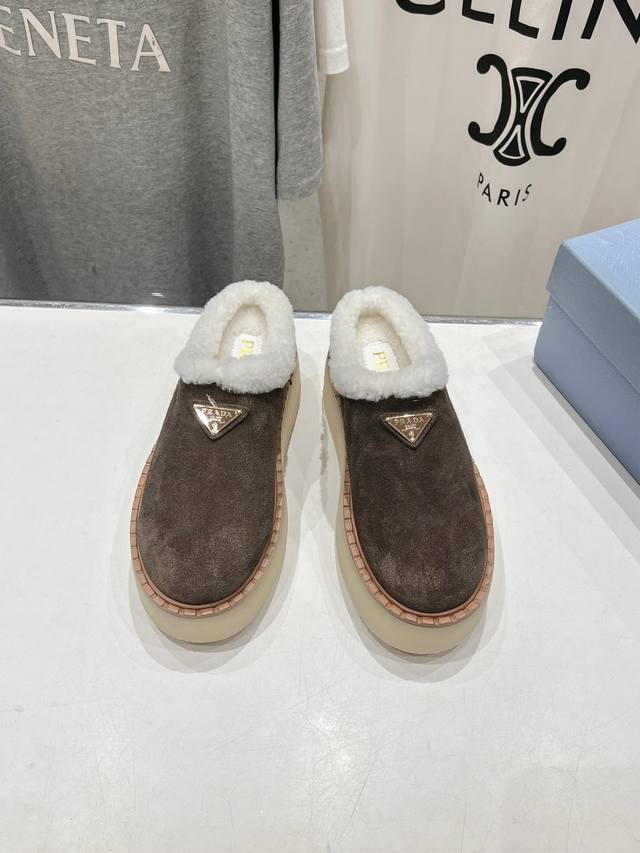 High-quality Prada F029 2025 Autumn/Winter New Style Fleece-lined Thick-soled Ha