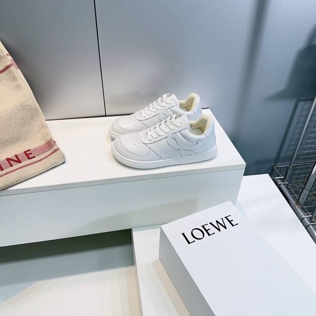 High-quality factory! Top-quality couple's style! Loewe Fall/Winter 2025 couple'