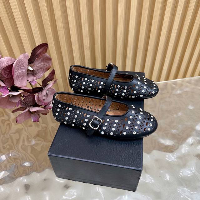 2025 New Arrival from Alaia Boutique | French High-End Haute Couture Brand New R