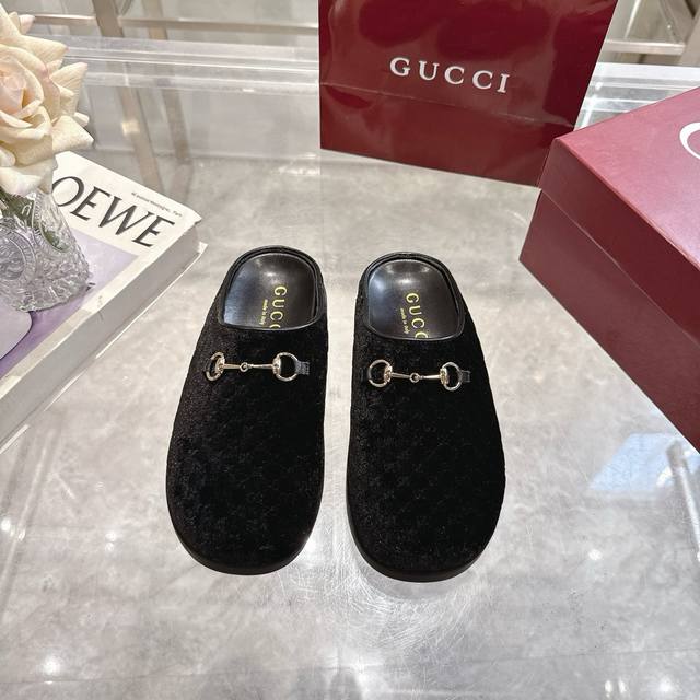Women's Mules, Velvet with Horsebit Fit. Gucci continues to incorporate historic