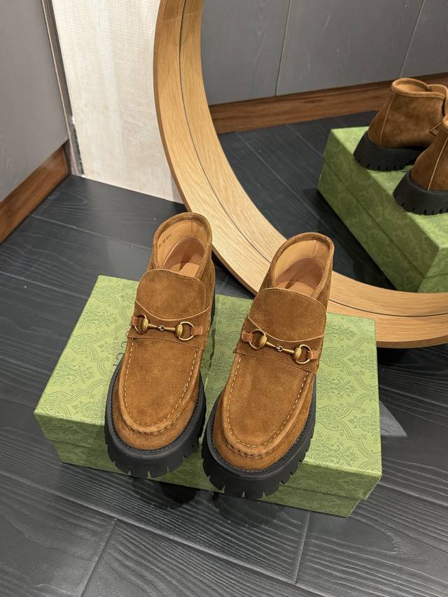 Gucc* Classic Horsebit Ankle Boots! Classic and versatile, highly recognizable!