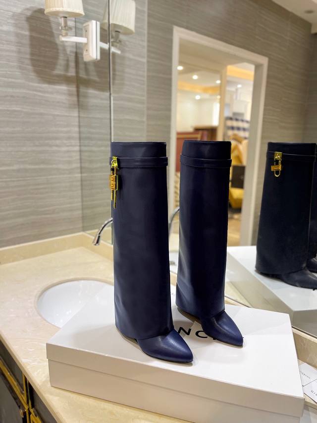 Price P: Authentic-grade custom-made Givenchy new high-heeled boots, the highest