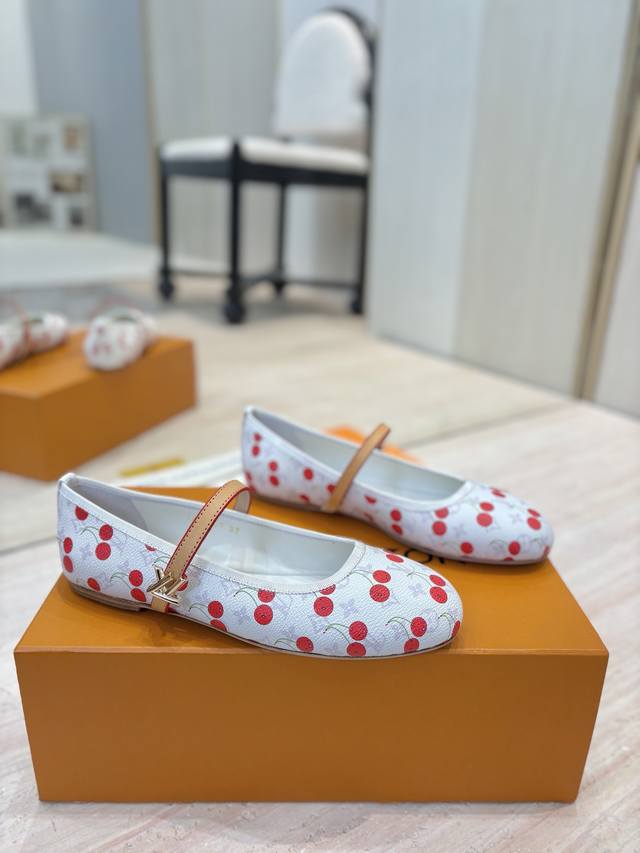 Factory Price: Louis Vuitton 2025 Summer Cherry Blossom Limited Edition Flat Sli