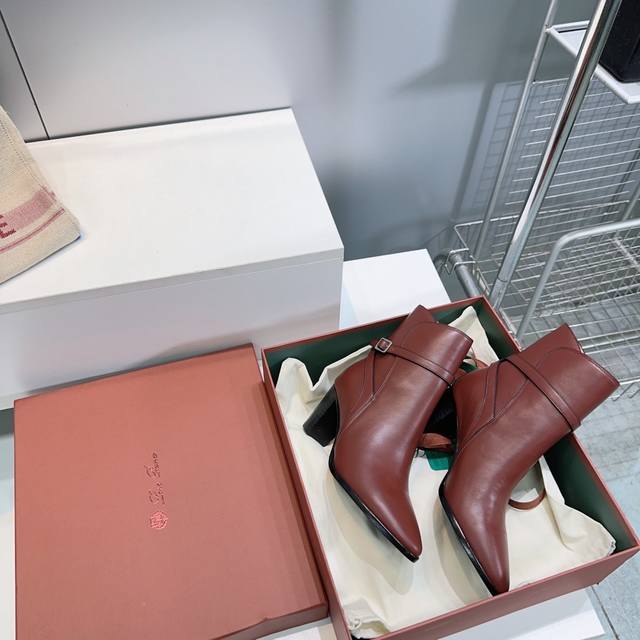 High-quality factory direct, 490! Loro Piana, a niche trendy brand, presents its