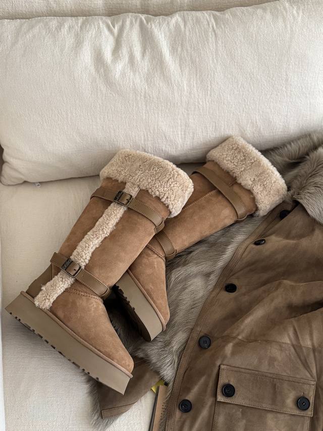Ugg Curly Rider Boots Series - Sweetness Galore! These snow boots are incredibly