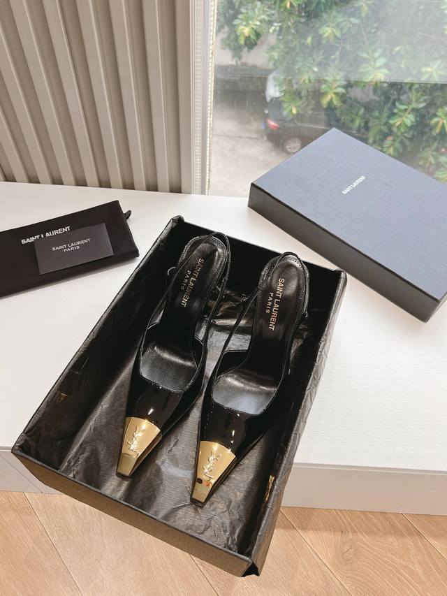 G085 Top Quality Saint Laurent Lee Metal Buckle Shoes YSL's beautiful high heels