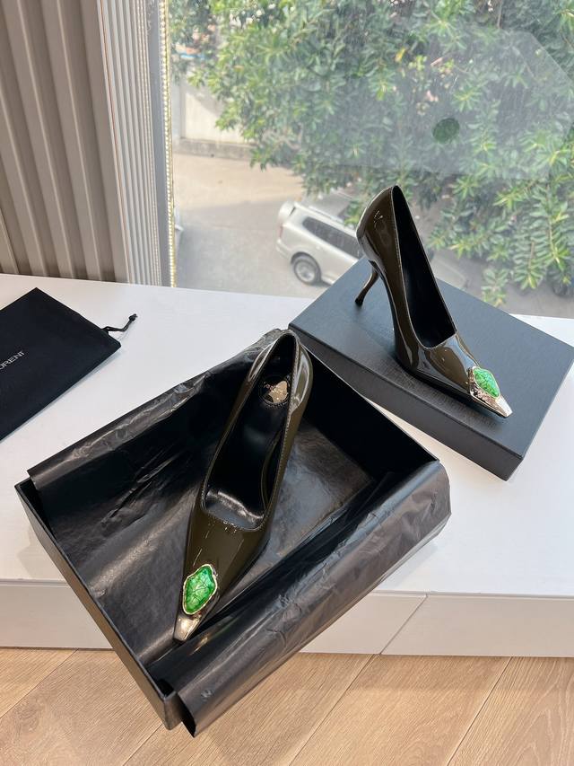 G988 Spring 2025 New Top Quality Saint Laurent Lee Gem High-Heeled Sexy Single S