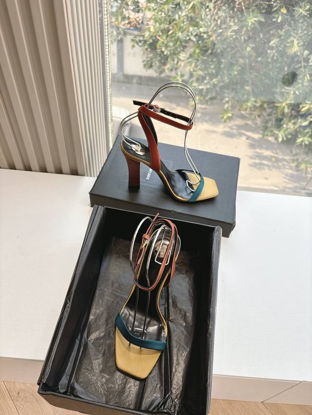 G988 What you see is what you get. Top quality Saint Laurent wedge peep-toe sand