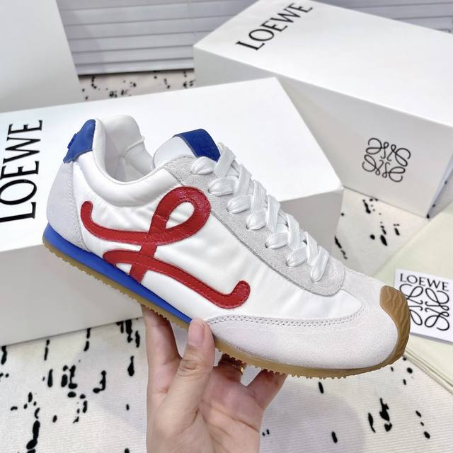 Loewe Forrest Gump Shoes (Cross-mouth design) Available in a premium-quality box