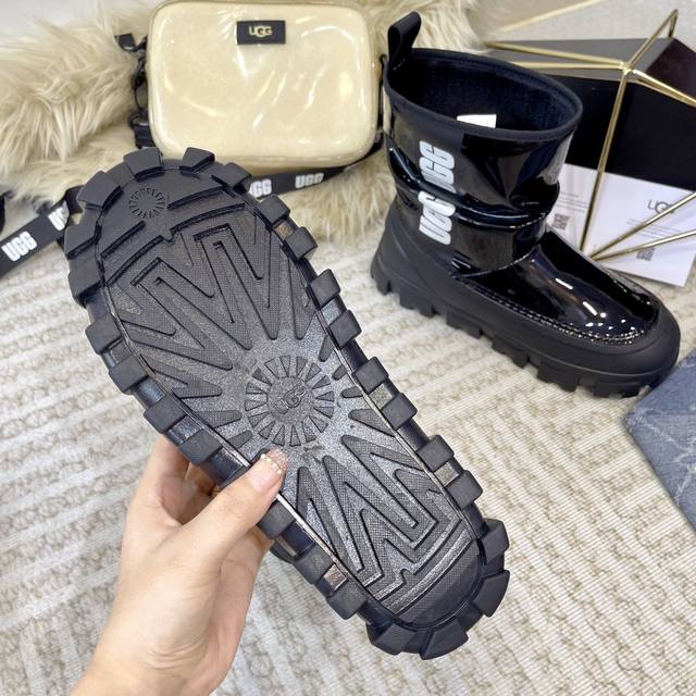 Ugg Dopamine Snow Boots The new style is really fashionable! They understand how