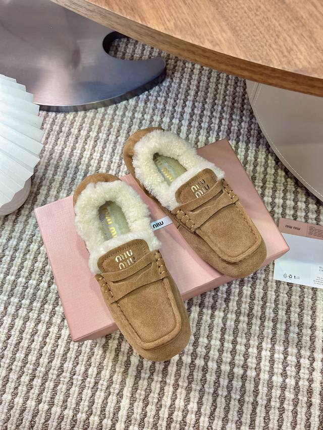 Miu Miu 2025 Autumn/Winter New Lambswool Loafers Original 1:1 Development, Outsh
