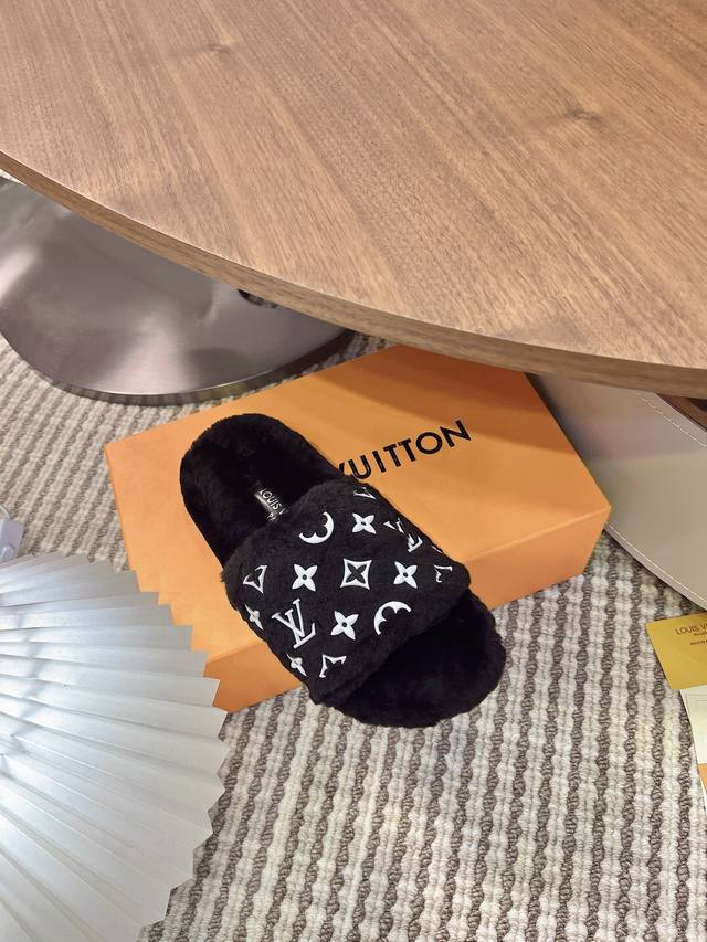 2025 Autumn/Winter New Louis Vuitton LV Wallet Wool Slip-on Lavish Platform Slip