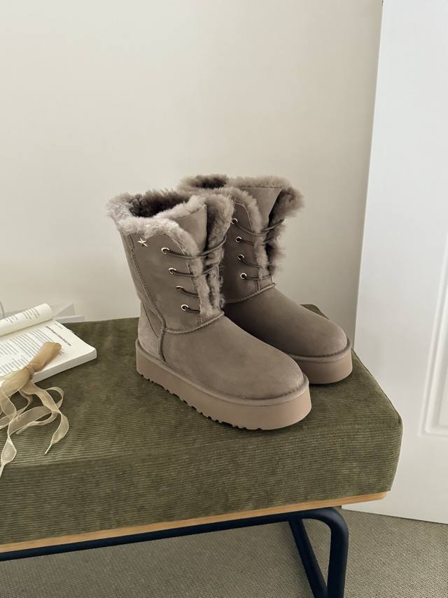 Platform Sole Goddess Two-Way Wear Sweet and Cool Casual Style Makes Her Look Su