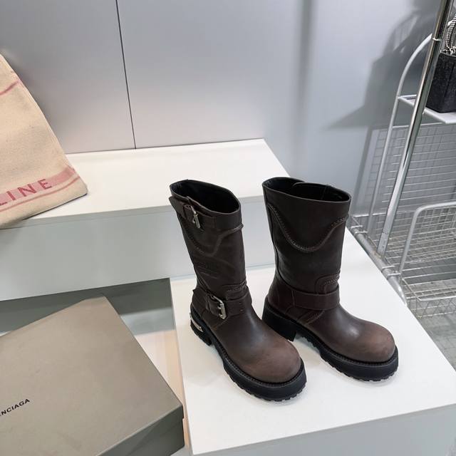 High-quality factory-made women's and men's boots! Top-quality Balenciaga Fall/W