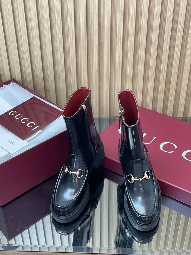 2025 Gucci Fall/Winter Newest Gucci Grooved Bee Sole Horsebit Platform Ankle Boo