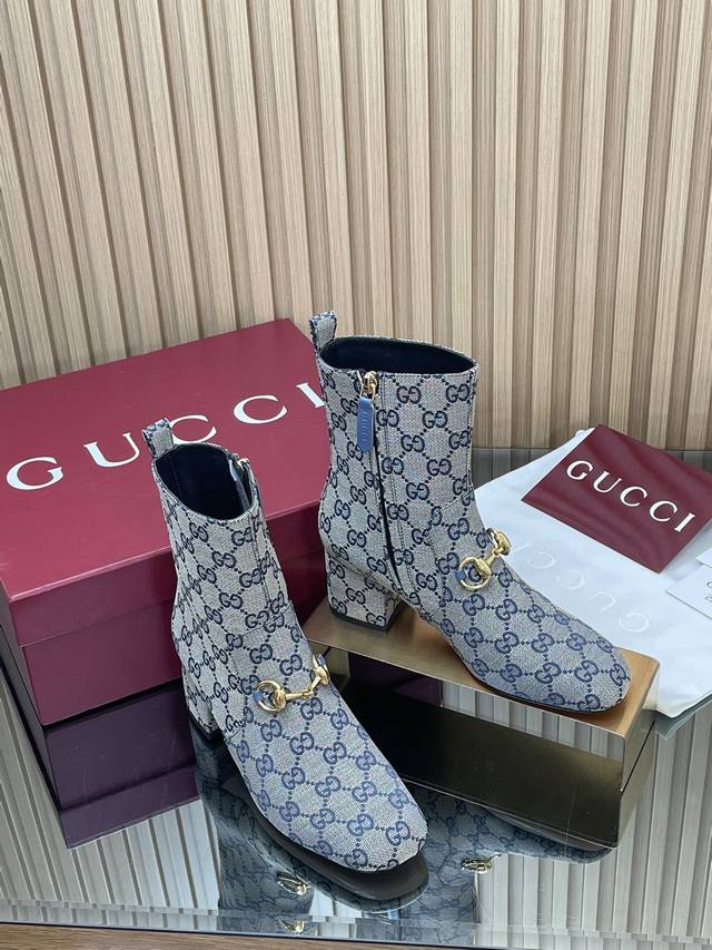 Gucci high-end boutique, 2025 early autumn new style horsebit GG monogram canvas