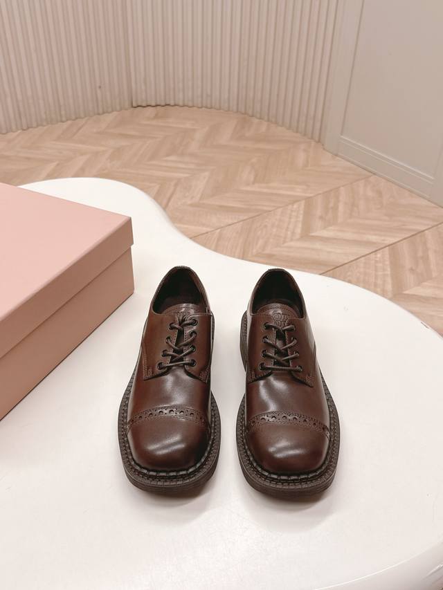 Selling Miu Miu 2025 Fall/Winter New British Style Leather Shoes