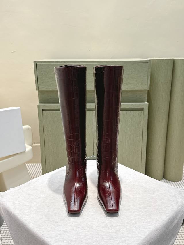 High-quality Khaite 2025 Autumn/Winter Square Toe Kitten Heel Boots, fashionable