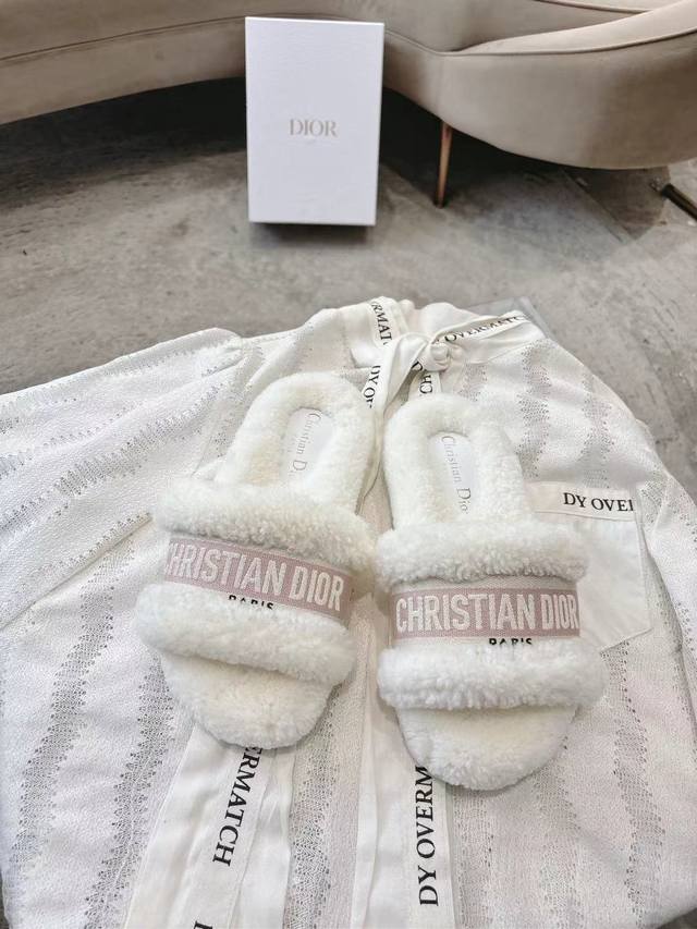 Dior Wool Slippers - New Upgraded Version. These Dior Fall/Winter Embroidered Wo