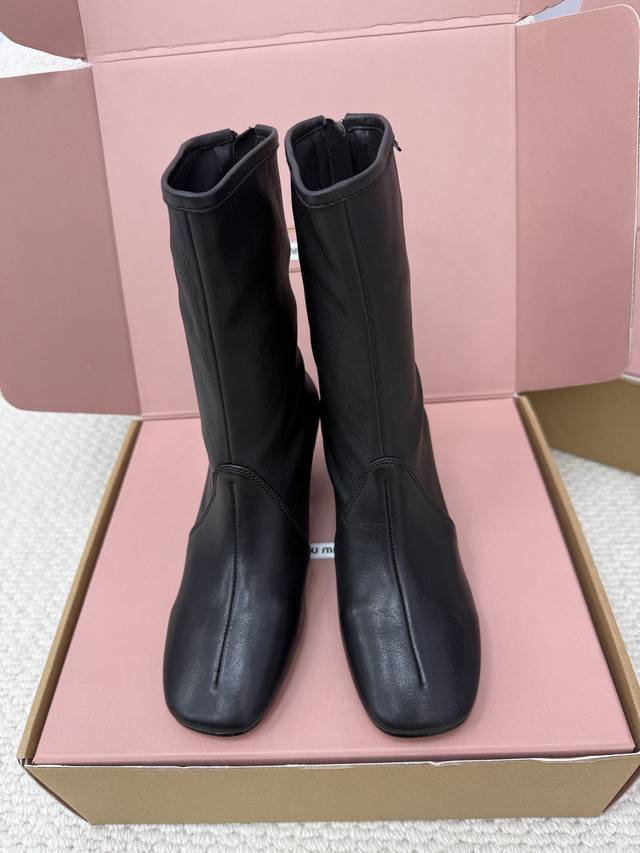 This Miu boot, from the top-tier boutique brand Ddd, evolves every season. This