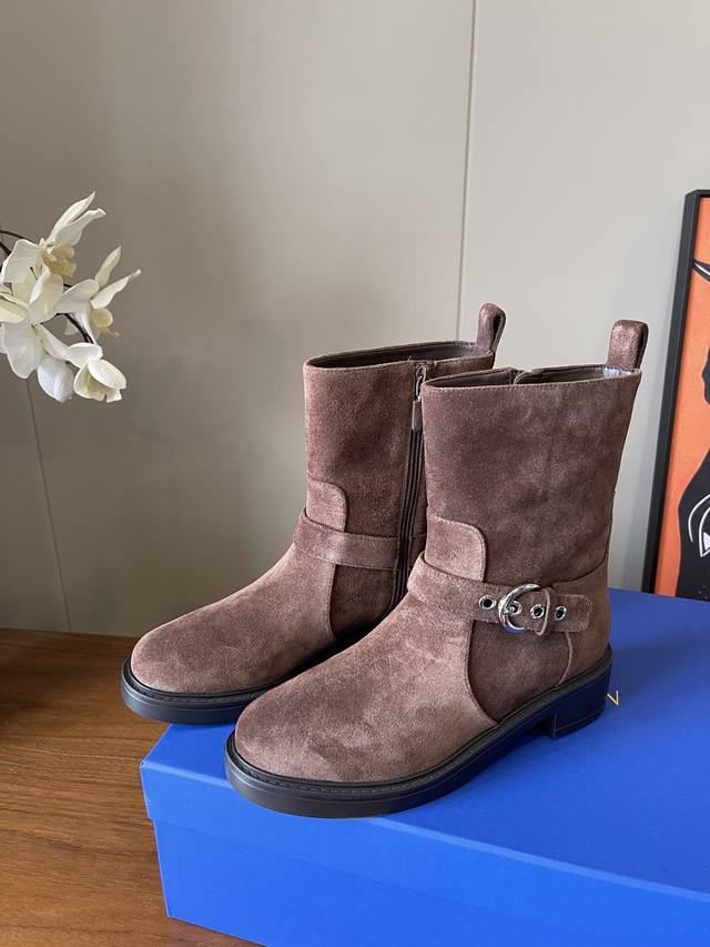 Dongguan-made Sw**25Fw suede ankle boots, sheepskin lining, rubber sole. Sizes 3