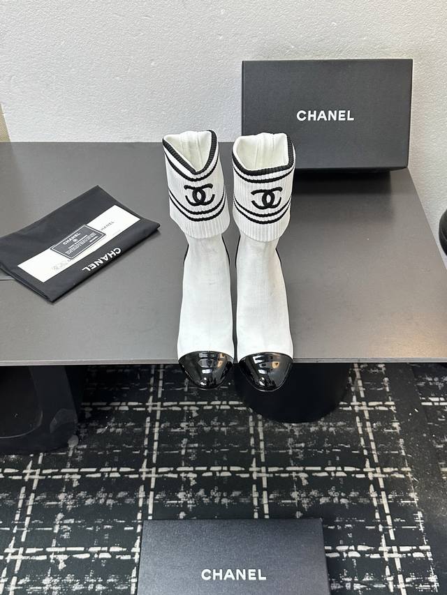 Chanel 25Ss Fall/Winter Chunky Heel Sock Boots. The sock-like cuff is made of kn