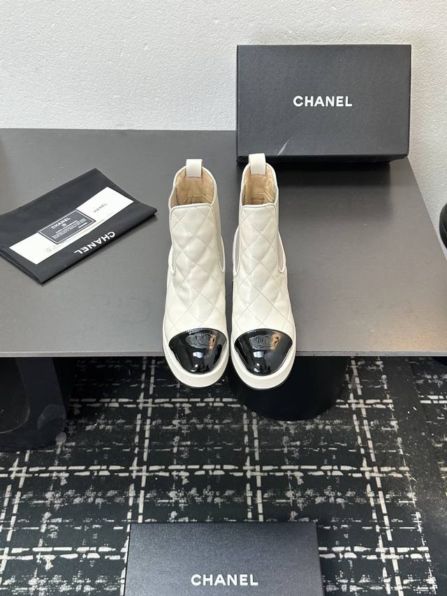 Factory Price P Chanel 2025 Fall/Winter Platform Ankle Boots, a must-have from C