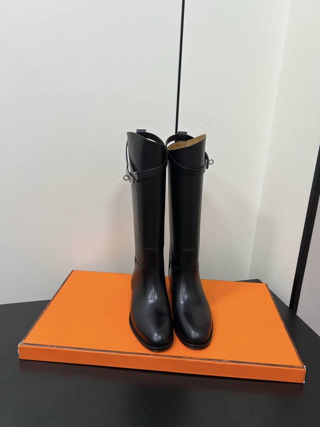 Hermes Kelly Buckle Riding Boots, Platform Style. The classic H family boot styl