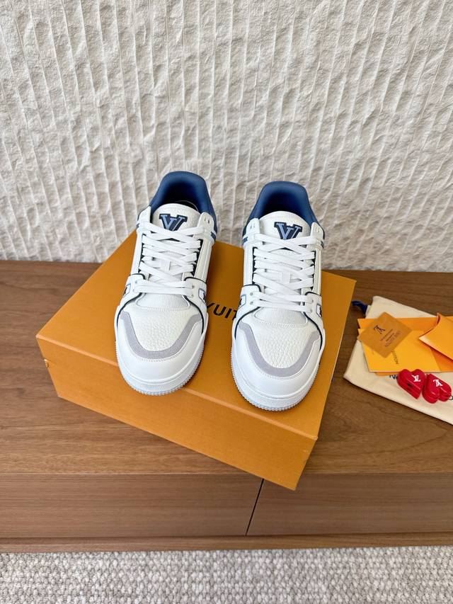 G039 Heart-shaped buckle +50 Louis Vuitton Couple Casual Sneakers/Skateboard Sho