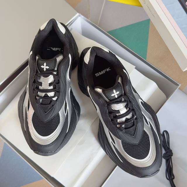 Top Version: Couple Style Smfk Chinese Trend Brand Cross Flower Retro Thick Sole