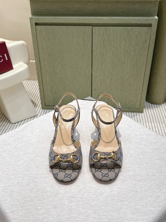 High-quality Gucci horsebit square-toe heels, sourced directly from the official