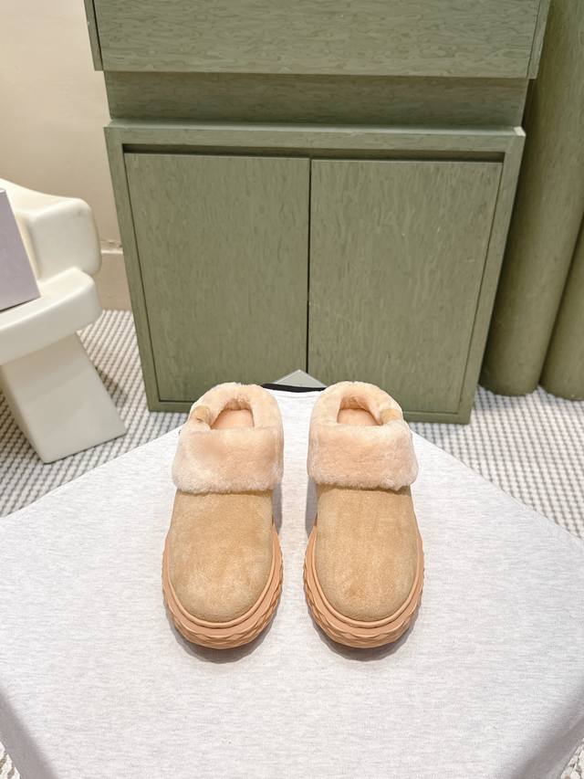 Jimmychoo 2025 Autumn/Winter New Thick-Soled Wedge Fur Sandals (Retail Purchase