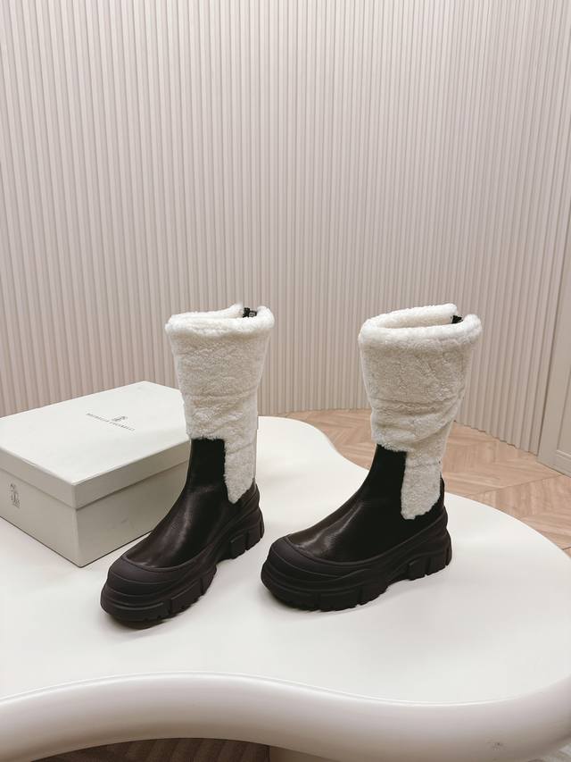 Selling Brunello Cucinelli's new Autumn/Winter boots. Brunello Cucinelli is a we