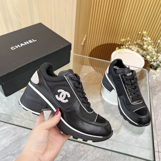 High-quality Chanel 2025 Fall/Winter latest casual shoes from the boutique, a mu