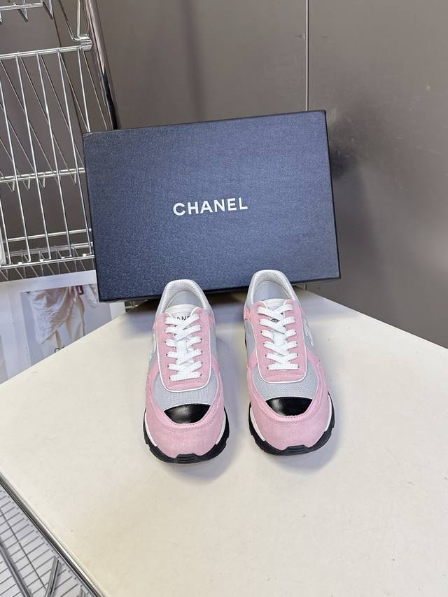 Chanel 25K Fall/Winter Newest High-Heeled Retro Sneakers. Highly recommended by