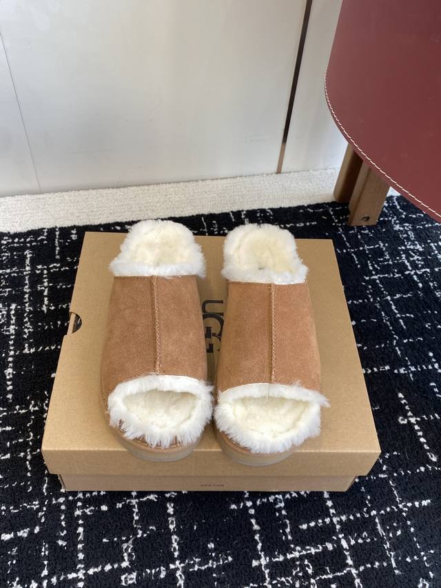 High-quality Ugg slippers, new style, light khaki and camel colors, perfect for