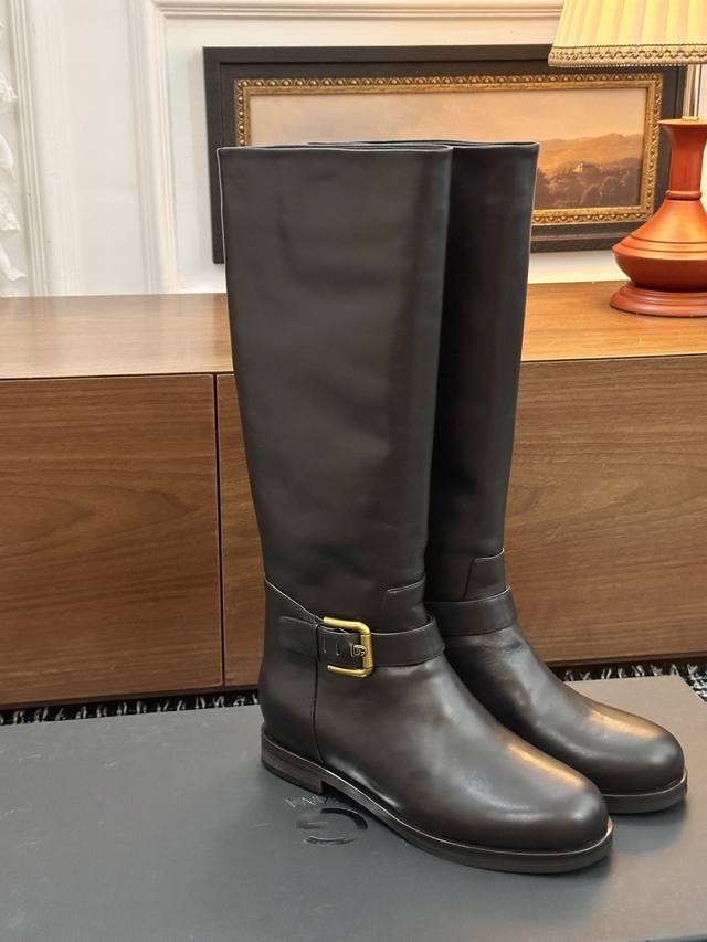 Autumn/Winter New Style Riding Boots Major luxury brands have started playing wi