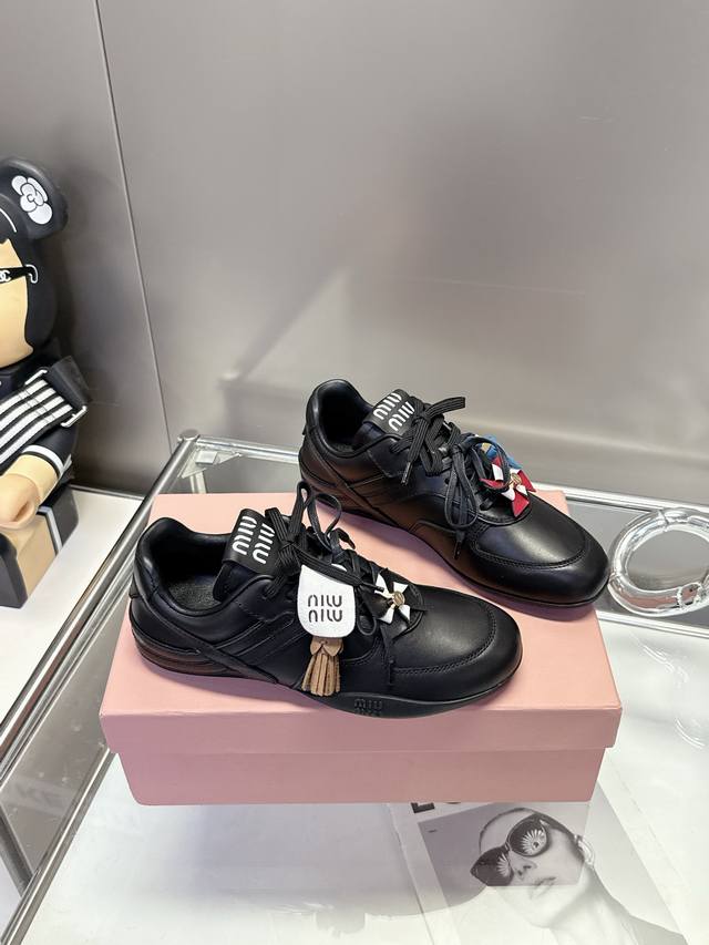 Retro New Chapter: Miu-style waxed calfskin shoes, reconstructing fashion genes