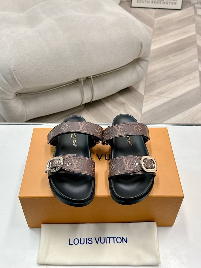 Louis Vuitton's new summer slippers are now available! 1:1 high-end custom-made,