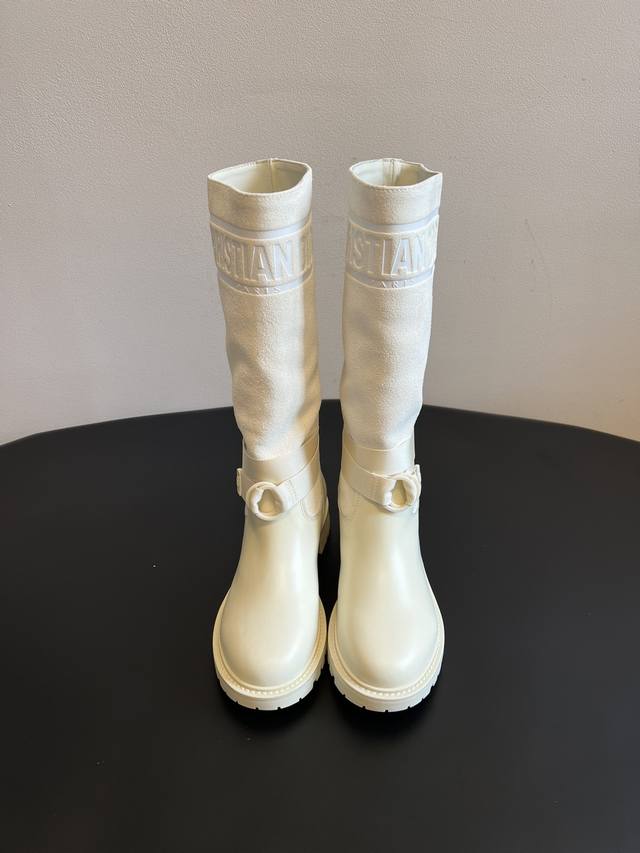 Top-tier version, Dior 25Ss runway-style knee-high riding boots (Ddd). These boo