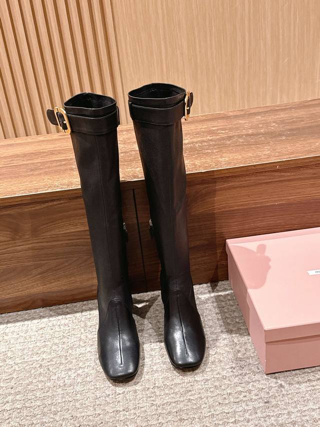 Top-tier version. This Miu Miu boot evolves every season. This season, its funct