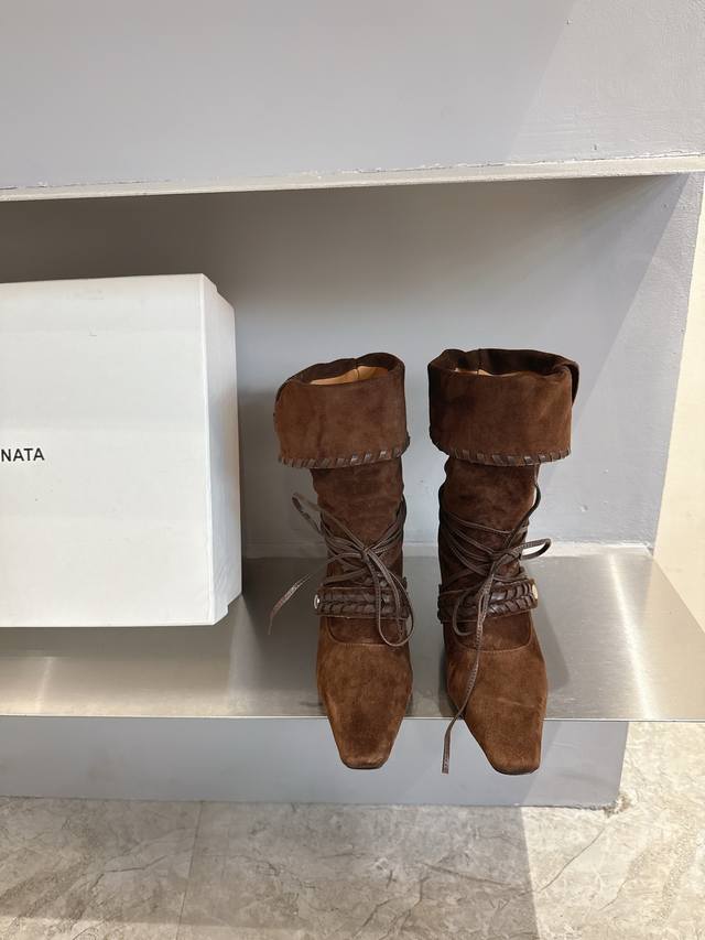 Cello Sonat*25Aw New Nomadic Retro Suede Woven Mid-Length Boots Perfectly embody