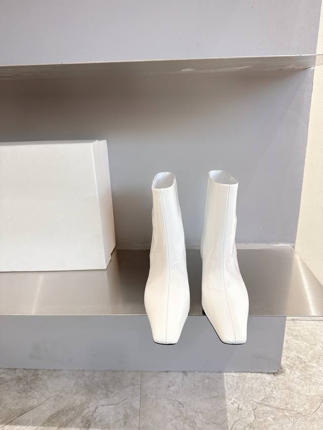 Khait* New Arrival These ankle boots are a must-have for fashionistas! The sleek