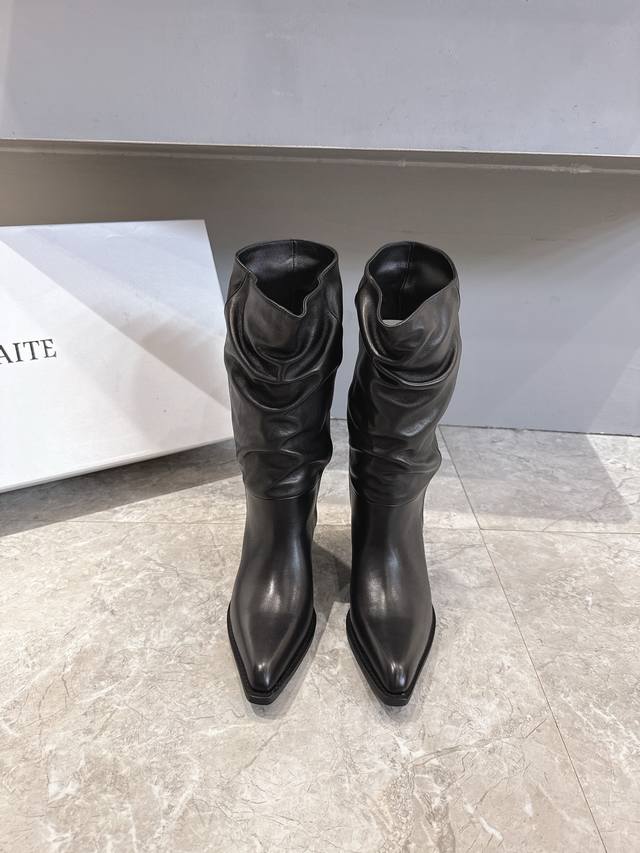 Khaite's hottest new autumn/winter arrivals! Instantly slimming when worn, these