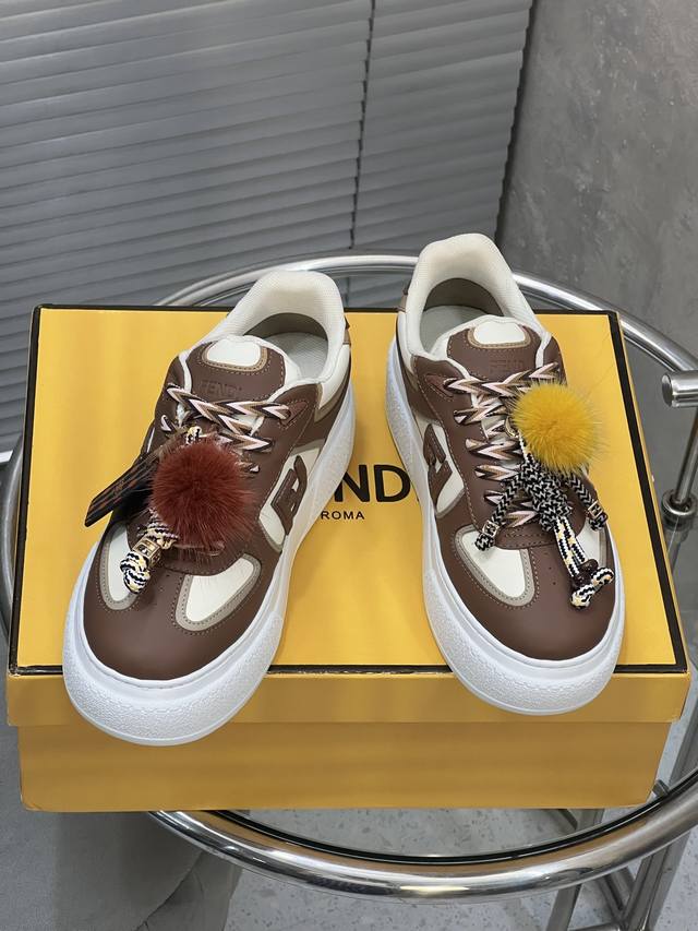 Factory direct Fendi new platform sneakers with plush toys. Upgraded new style,