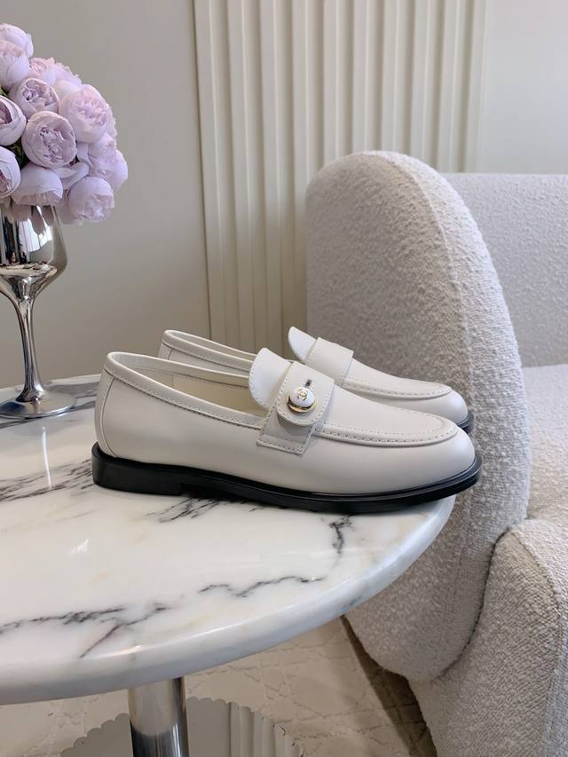 Factory Price P Chane* New Buckle Loafers Classic and timeless design with doubl