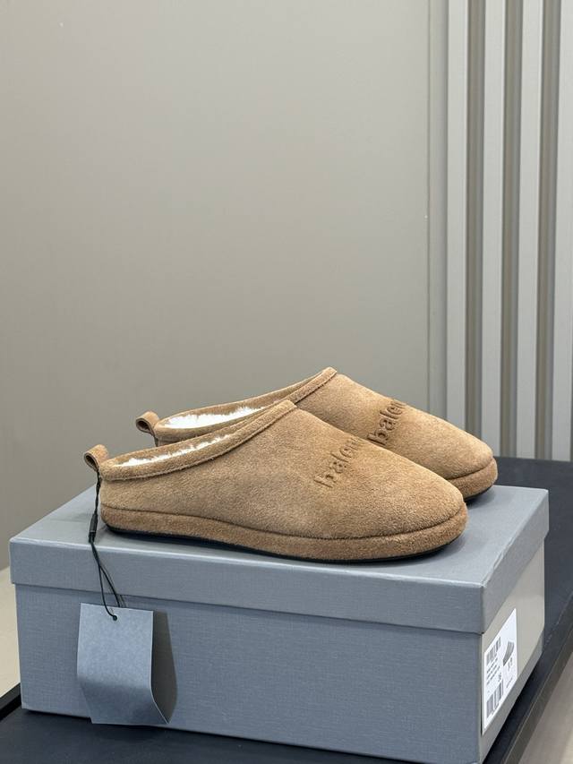 Top quality Balenciaga Fw 25 New Arrival